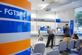 Criamos esse aplicativo para simplificar e facilitar consulta ao direito de recebimento do pis e pasep (também conhecido com abono salarial). Pis Pasep 2020 2021 Pagamento Do Abono Salarial E Antecipado Para Fevereiro Veja Novo Calendario Click Guarulhos