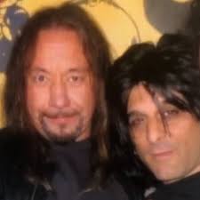 It's impossible to imagine an #Anthrax without @kissonline and  @acefrehleyofficial