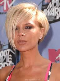 So, if you have a heart shaped face like victoria beckham, choose side. 20 Victoria Beckham Short Bob Victoria Beckham Hair Victoria Beckham Short Hair