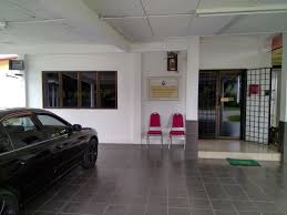 Ubudiah mosque is situated 1½ km southeast of kompleks pejabat kerajaan daerah kuala kangsar. Kediaman Pejabat Orang Besar Jajahan Kuala Kangsar Di Bandar Kuala Kangsar