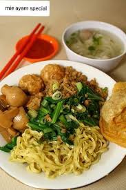 Indonesia terkenal dengan beragam variasi sambal di setiap daerah. Mie Ayam Picture Of Mie Surabaya Solobaru Tripadvisor