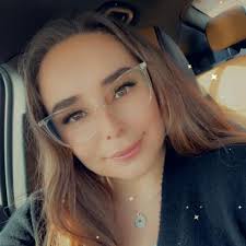 Who are recommended farriers and equine vets in Cranbrook for a young horse?