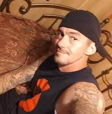 Is it just me, or does he kinda look like Floyd the barber? 😄