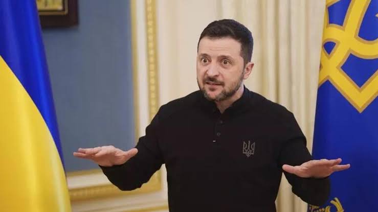 Модный приговор: внешний вид Зеленского стал поводом для убийства