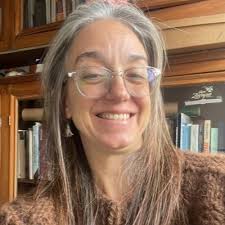 Molly Avery (@mollyavery_)