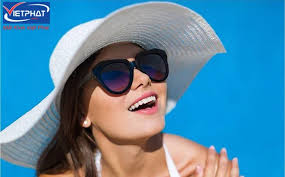 Kính Mát Nữ Đẹp ✔️ Thời Trang, Chính Hãng, Giá Tốt 2025