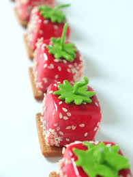 Fraises En Trompe L Oeil Recette Mignardises Olivia Patisse X Pixcake Recette Mignardise Mignardise Recette Avec Des Fraises