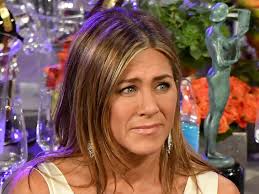 Welcome to jennifer aniston daily we created the site to provide fans the latest updates for the unsurprisingly, 2020 has not been aniston's favorite year in general. Jennifer Aniston Getting Dragged On Social Media Over Covid Ornament
