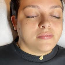 These were definitely some of my favorite hyperrealism brows that I’ve done  😍 && the last slide shows HEALED results after the first session. Minimal  work was needed in her second session. Two ...