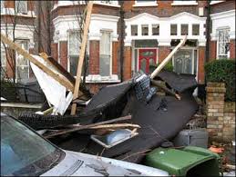 — imrano © (@1mrano) june 25, 2021. Rare Tornado Rips Into London Cbs News