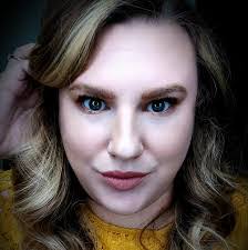 Kristin Battaglia's Instagram, Twitter & Facebook