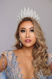 Addison Shaw's Instagram, Twitter & Facebook