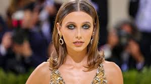 How to Perfect Emma Chamberlain's Green Eyeliner Met Gala Look