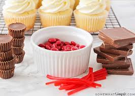 25 best ideas about graduation party desserts on 12. Graduation Cupcakes Super Easy Recipe Somewhat Simple
