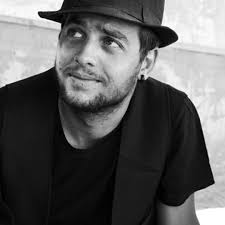 Alberto Raya's Instagram, Twitter & Facebook