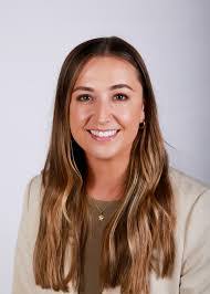 Kathleen Mackin's Instagram, Twitter & Facebook