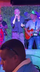 Inició el que revienta reventao Luciano Martinez @barbecuefoodpark  🙌🙌🔥🔥🔥