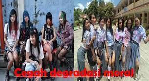 Faktor internal adalah faktor degradasi moral yang tumbuh dari diri siswa itu sendiri dan faktor eksternal yaitu faktor degradasi moral yang disebabkan pengaruh dari luar diri siswa. Degradasi Moral Generasi Muda Penerus Bangsa Waspada Aneka Pendidikan