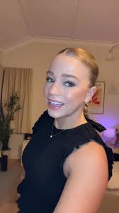 Time to actually wear more of my wardrobe #grwm #work #workclothes #nz...