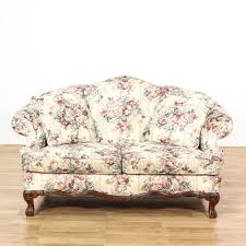 Flowers make the world a more beautiful place. 11 Couches Ideas Floral Couch Shabby Chic Living Shabby Chic Interiors