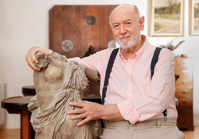 ABC.es on X: "DESAYUNO CON... Juan Eslava Galán: «La Guerra Fría sigue existiendo, con un tercer país añadido: China» ✍️ Por Virginia Drake https://t.co/1JjTgZUw1H" / X