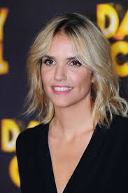 She is an actress and writer, known for 8 rue de l'humanité (2021), à coup sûr (2014) and l'amour, c'est mieux à deux (2010). Laurence Arne At 2019 Cesar Film Awards In Paris 02 22 2019 Hawtcelebs