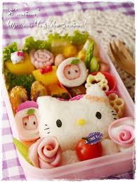 遅れてごめんね きいちゃんおめでとう キティちゃんnoハピバ弁 キャラ弁 日本食のアート キュートな料理 子供 レシピ