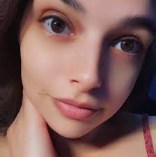 Did your doctor make you lose weight BEFORE your surgery? I'm six months  out, and my doctor hasn't said I must lose any weight beforehand. But I  don't want to get any