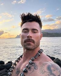 Kyle Krieger's Instagram, Twitter & Facebook