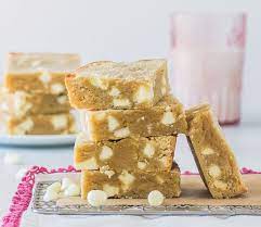 White chocolate cranberry cheesecake blondies. White Chocolate Blondies The Itsy Bitsy Kitchen