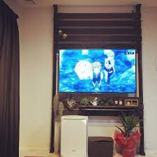 賃貸でも夢の 壁掛けテレビ ができる そのdiy方法と便利アイテムをご紹介 暮らし の クラシーノ ディアウォール 壁掛けテレビ ディアウォール 壁掛け 壁掛け