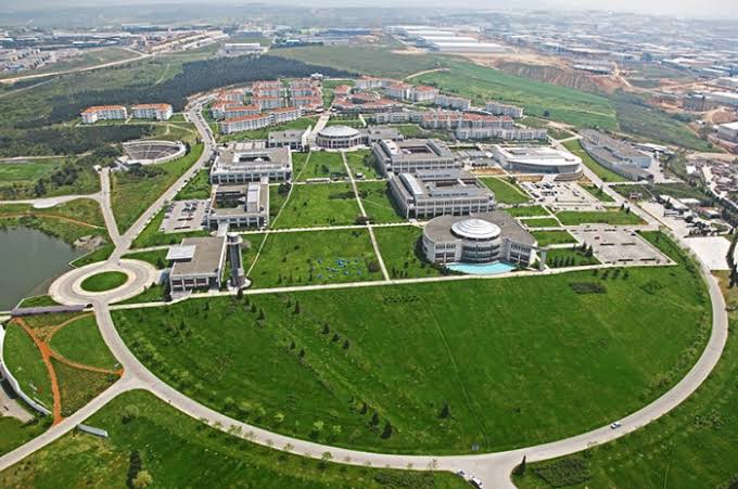 Sabancı Üniversitesi'nde, Türkiye'de başka yerde asla öğrenilemeyecek  'neyi' öğrendim?