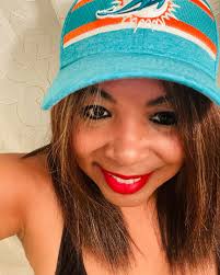 Hi Everyone, One of clients in Playa del Rey, California has items from her  home to donate this morning for people that lost their homes and apartments  due to the fires. If