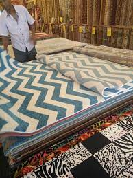 Tidak hanya itu, karpet juga bersifat dekoratif untuk membuat tampilan rumah menjadi lebih indah. Hobi Beli Carpet Atau Giler Carpet Diana Dy