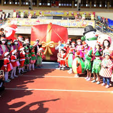彰化縣幼兒園親子運動嘉年華縣立體育場娃娃兵上場 carnival kindergarten sports