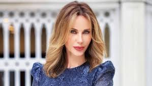 Demet şener'in avukatı aslı hatemi ise yine aynı magazin programına telefonla bağlanarak şu açıklamayı yaptı: Demet Sener In Yeni Aski Isadami Cenk Kupeli Magazin Haberleri