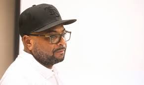 Lorne Abrams's Instagram, Twitter & Facebook