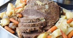 Started the corned beef with seasoning packet on low at 9:00 this morning, added the potatoes, carrots and onions at 2:00 and added cabbage at 4:00. Instant Pot Corned Beef Cabbage Perfect Meal When Entertaining Big Crowds