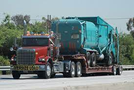 Freightliner Big Rig Lowboy Truck With City Of Los Angeles Sanitation Truck By Navymailman Via Flickr Trucks Freightliner Dump Trucks