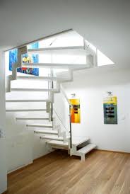 Treppen Von Treppe Weiss Holzstufen Treppe