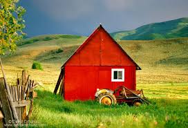 When you really want to experience fall in utah, visit rowley's red barn in santaquin or washington. Red Barn In A Field In The Heber Valley Utah Barn Photography Barn Painting Red Barns