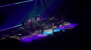 Find mark knopfler tour dates and concerts in your city. Mark Knopfler Extraits Du Concert 17 Juin 2019 A L Accorhotels Arena Hd Youtube