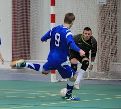 Di setiap daerah biasanya memiliki aturan tersendiri. Ukuran Lapangan Futsal Ini Perbedaan Sepak Bola Dan Futsal Pengadaan Eprocurement