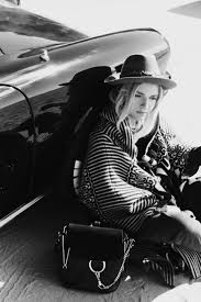 URBAN NOMAD - Mirjam Flatau