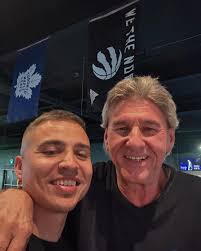 Paris Shahsavar at Corner Bank in Toronto giving new kid some pointers  Mario Morra