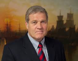 Queen makes Smart move