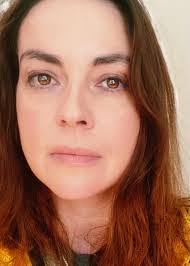 Amber Cromwell's Instagram, Twitter & Facebook