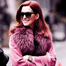 I capelli lunghi e fluenti degli esordi venivano accompagnati sia da una frangetta . Capelli Autunno 2019 I Rossi Di Anne Hathaway E Sarah Ferguson Amica