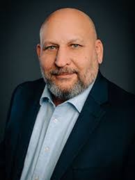 Brian Mickelson's Instagram, Twitter & Facebook