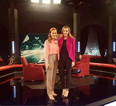 Μάθε πότε γιορτάζει το όνομα αννα καθώς και όλα τα ονόματα αννα, αννούλα, αννίτα, ανίτα, ανέτα, αννέτα, ανναμπέλλα, ανναμαρία, ανέζα, ανεζούλα με βάση το ελληνικό εορτολόγιο στο giortazei.gr. H Anna Korakakh E3hgei Ti Symbainei Sto Swma Ths Ka8e Fora Poy Shmadeyei Ton Stoxo Video